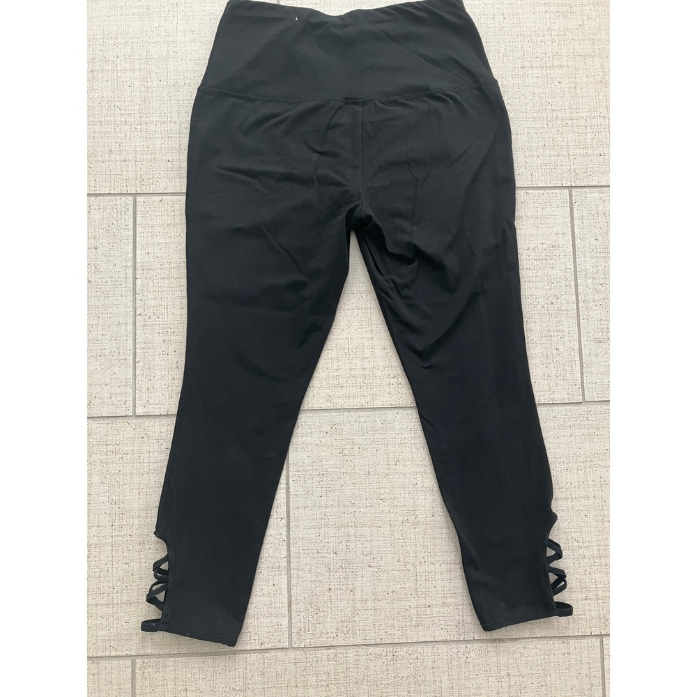 Weekends by Chicos Black‎ Cropped Leggings Lattice Cutout Detail Size 0 - Picture 3 of 9